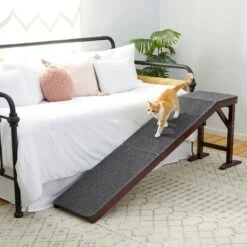 Frisco Deluxe Wooden Carpeted Cat & Dog Ramp -WoofyPlay Store 156784 PT4. AC SS1800 V1579102085