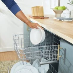 Frisco Elevated Slanted Bamboo Melamine Non-Skid Dog Bowl With Bamboo Stand -WoofyPlay Store 363387 PT6. AC SS1800 V1657657267