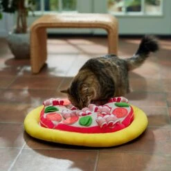 Frisco Pizza Reversible Snuffle Mat, Yellow, Medium -WoofyPlay Store 363398 PT3. AC SS1800 V1660750517